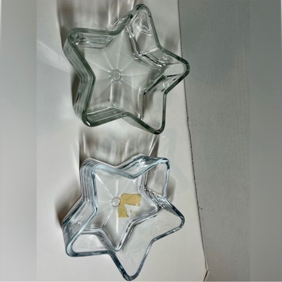 VINTAGE - HEAVY/WEIGHTED GLASS STAR CANDY DISHES/CANDLE HOLDERS - Picture 4 of 4
